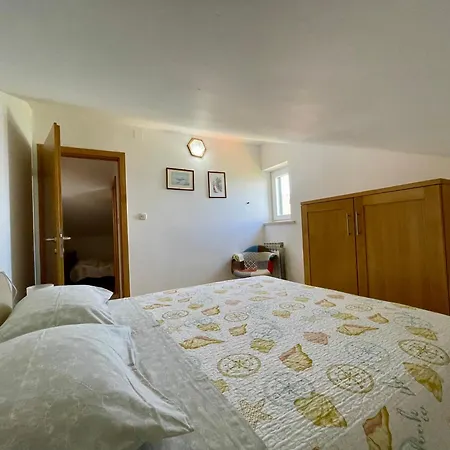 Guest house Donatela Valun