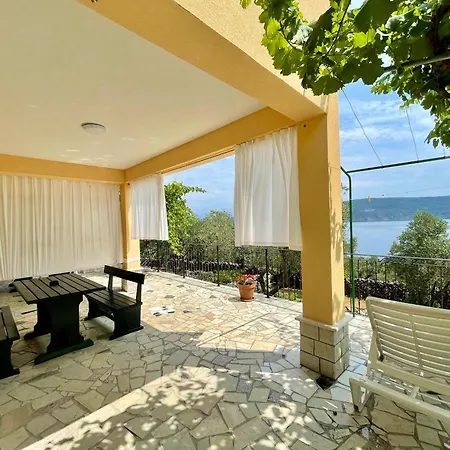 Donatela Guest house 3*