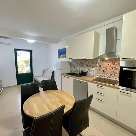 Donatela 3* ヴァルン