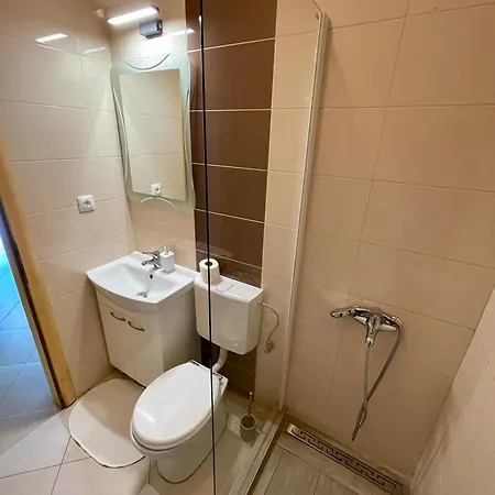 Donatela ゲストハウス 3*